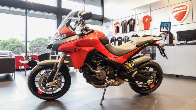 Giá bán hơn 600 triệu đồng, Ducati Multistrada V2S 2022 có gì đặc biệt?